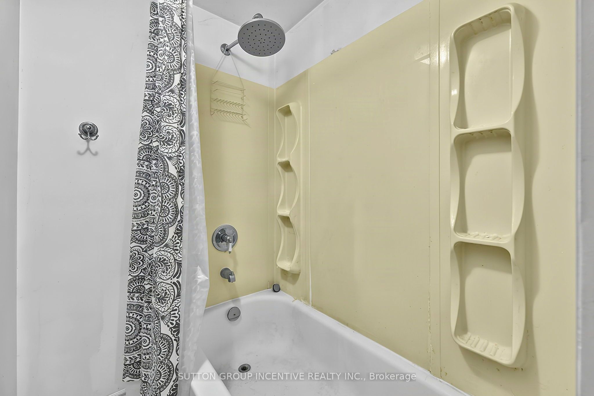 366 Talbot Street Property Photo 25