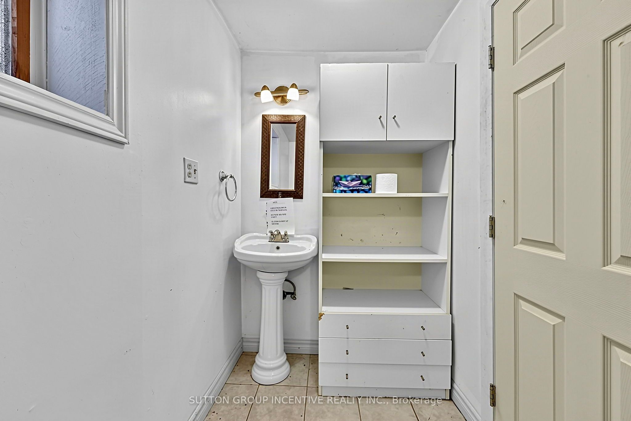 366 Talbot Street Property Photo 26