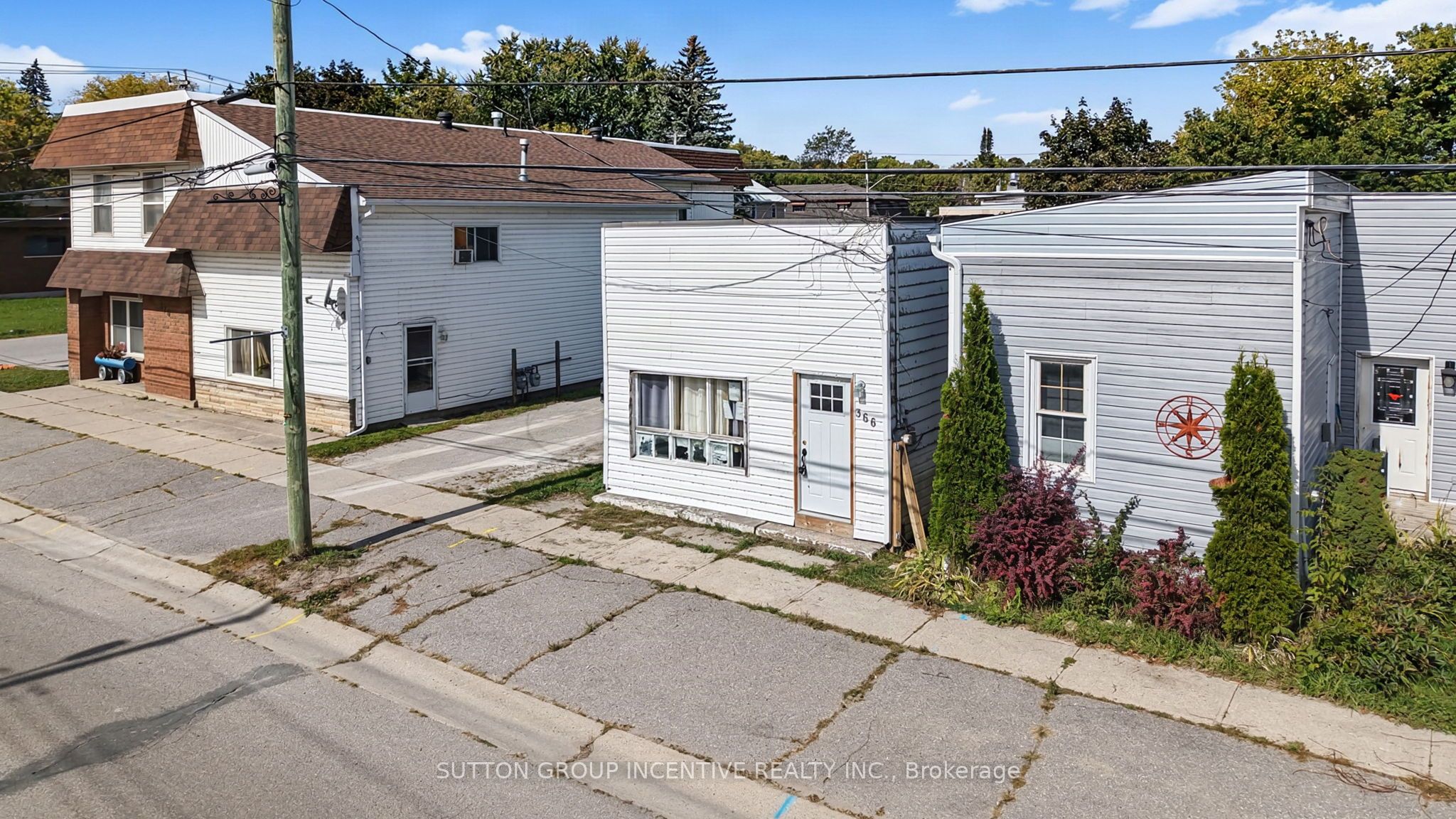 366 Talbot Street Property Photo 34