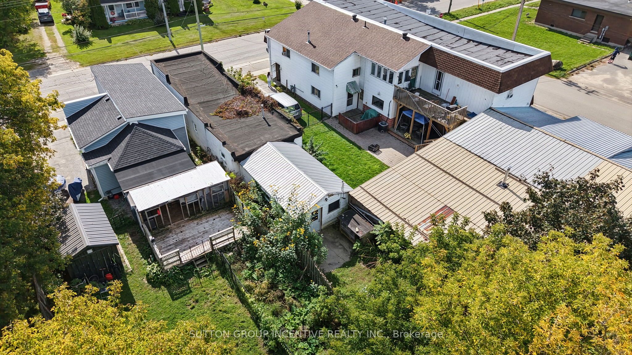 366 Talbot Street Property Photo 37