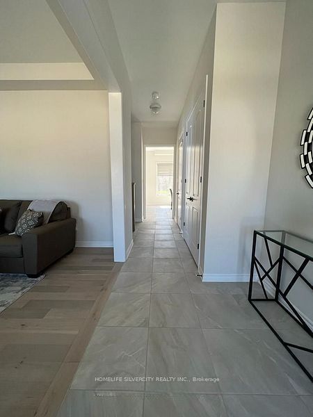 124 Kirby Avenue Property Photo 3