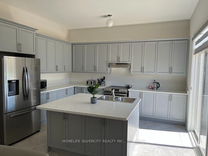 124 Kirby Avenue Property Photo 6