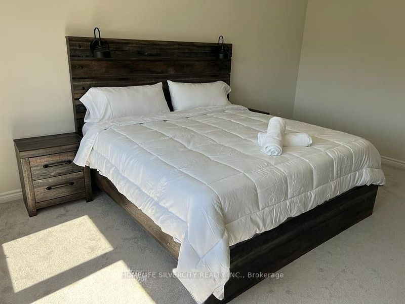 124 Kirby Avenue Property Photo 7
