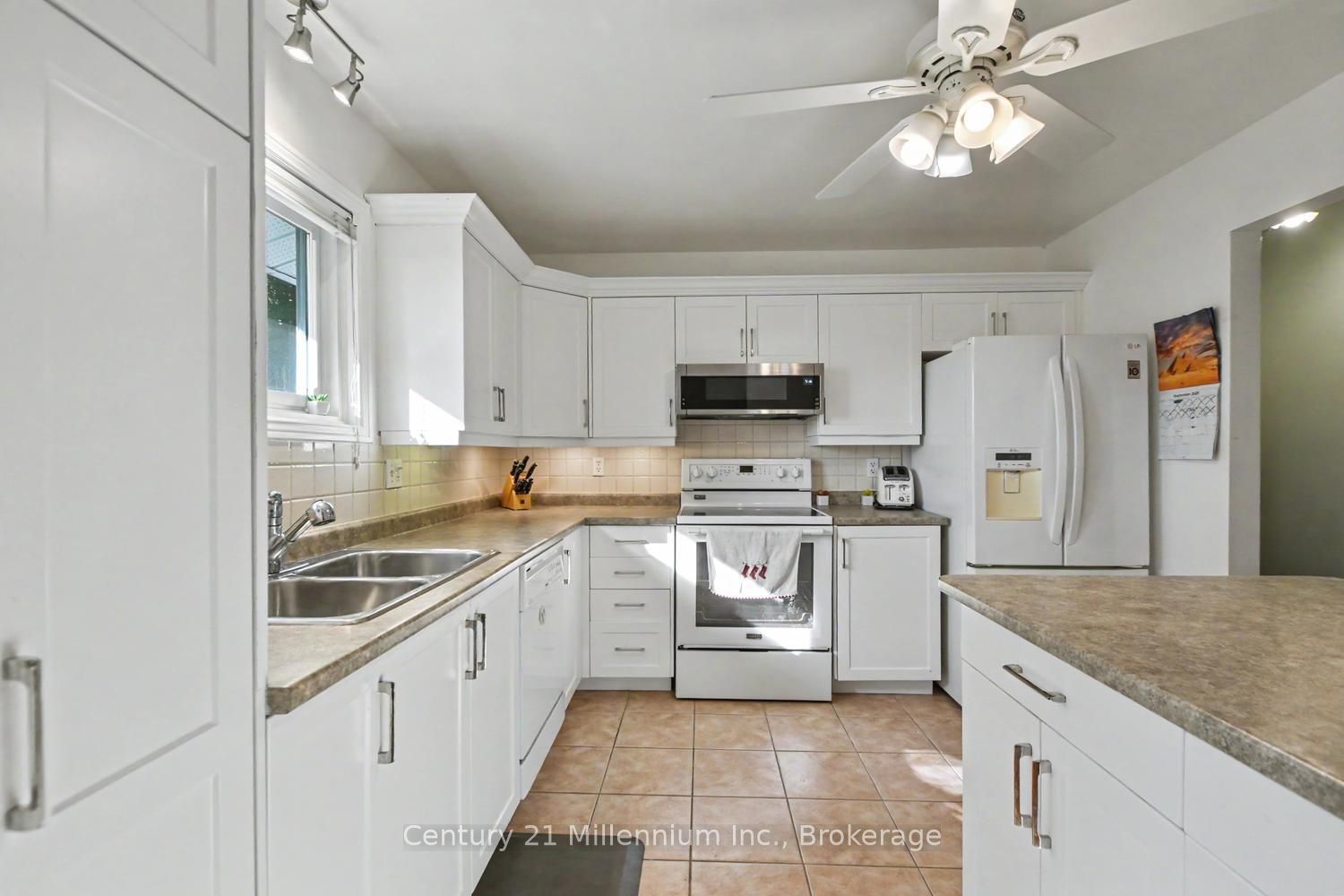 18 Dillon Drive Property Photo 23
