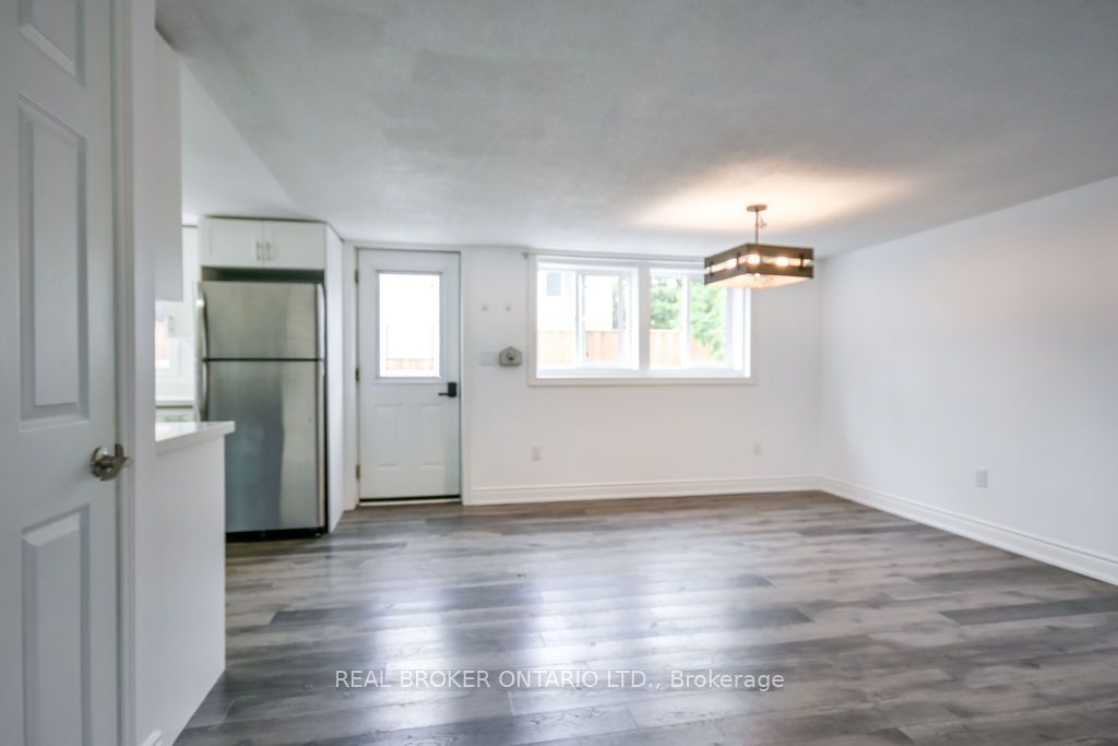217 John Street Property Photo 6