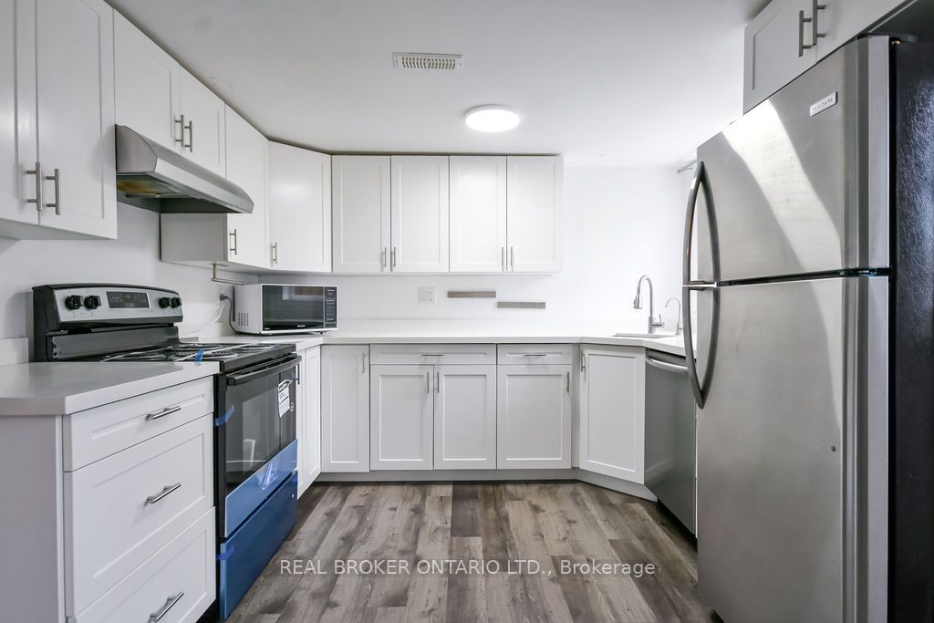 217 John Street Property Photo 8