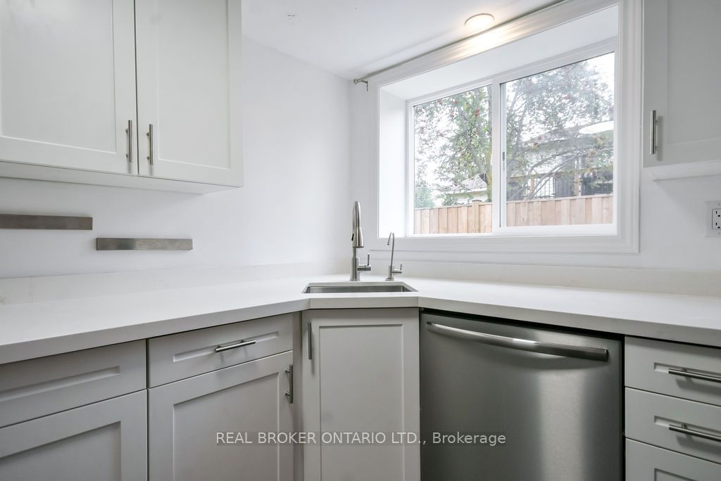 217 John Street Property Photo 11