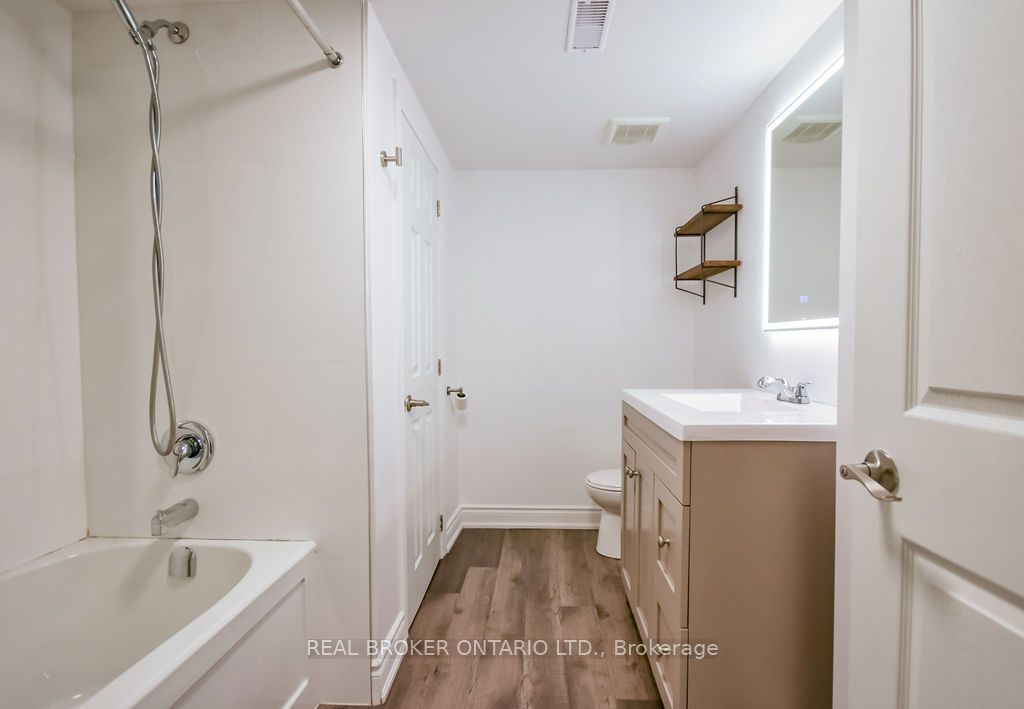 217 John Street Property Photo 15