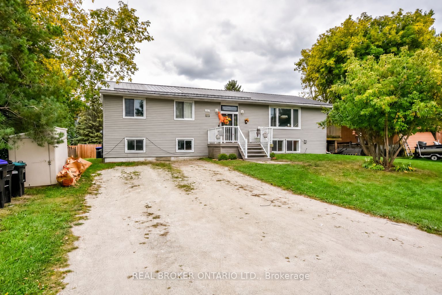 217 John Street Property Photo 40