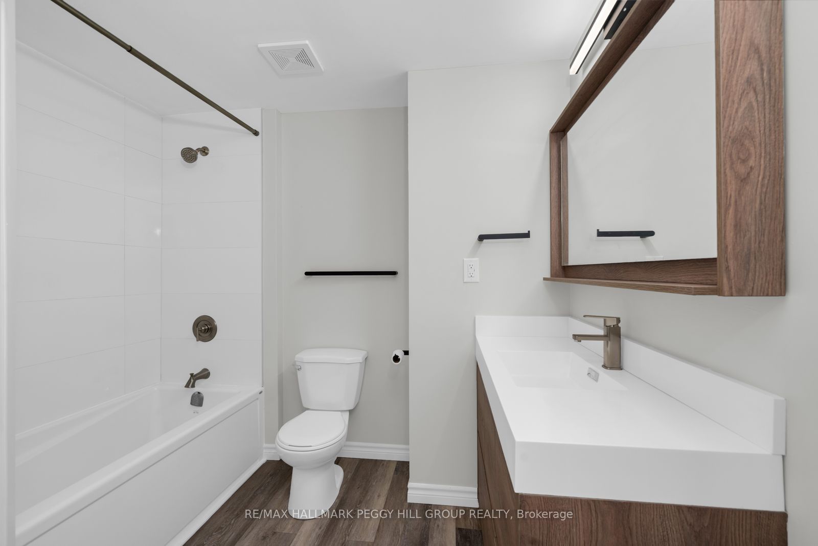 255 Dunsmore Lane Property Photo 10