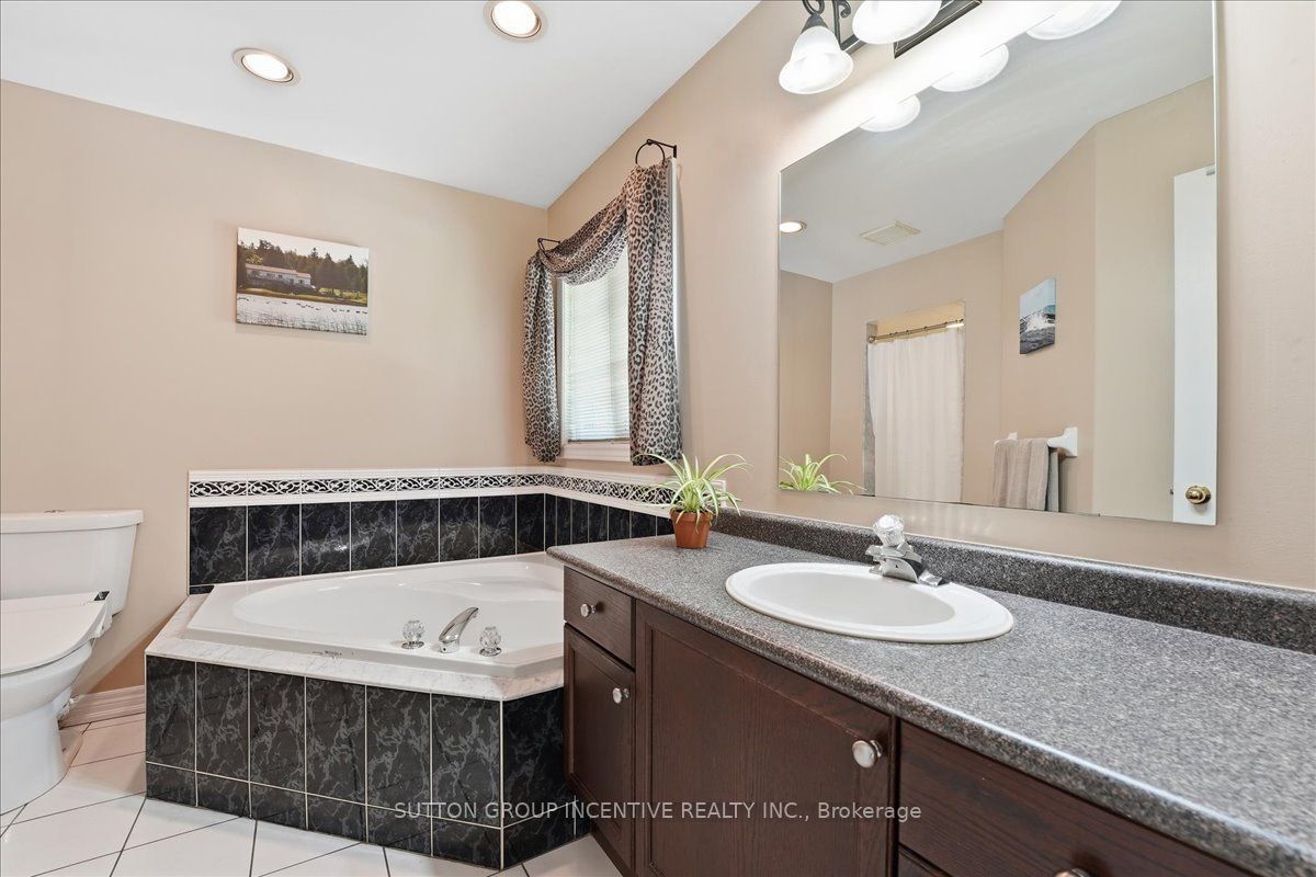 200 Cumming Drive Property Photo 27