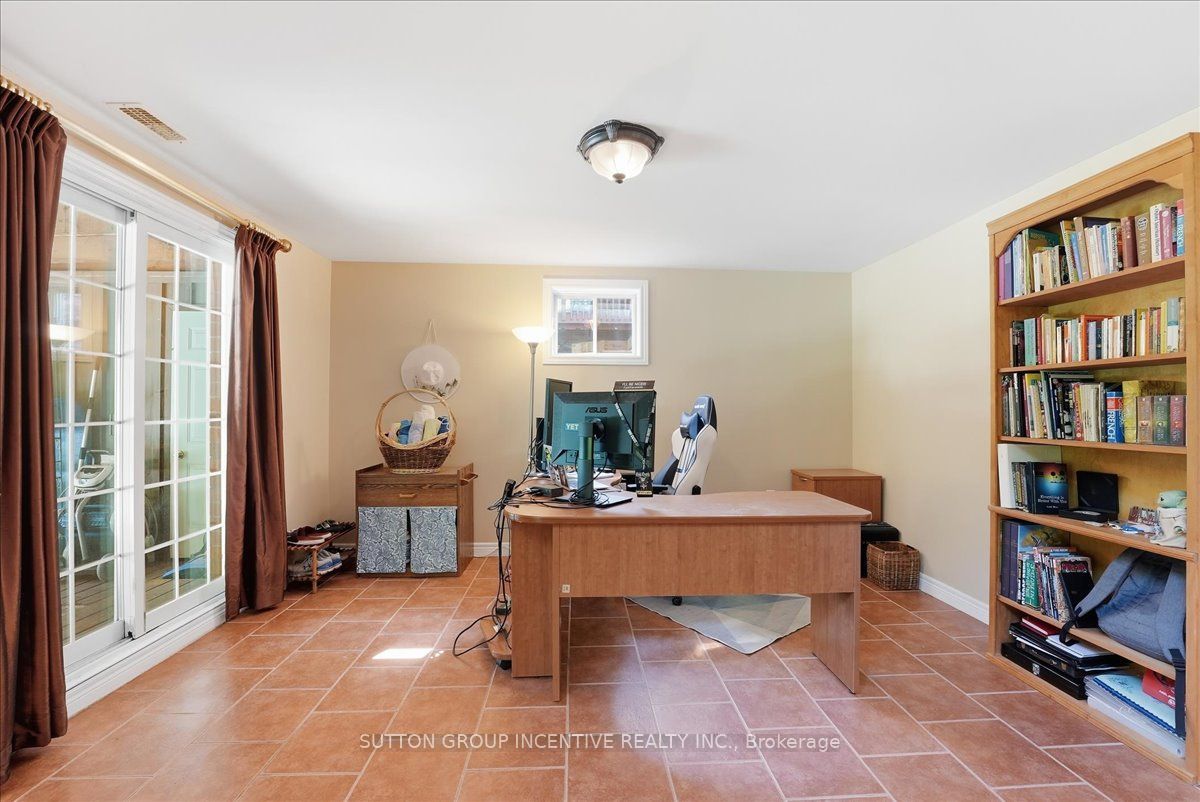 200 Cumming Drive Property Photo 30