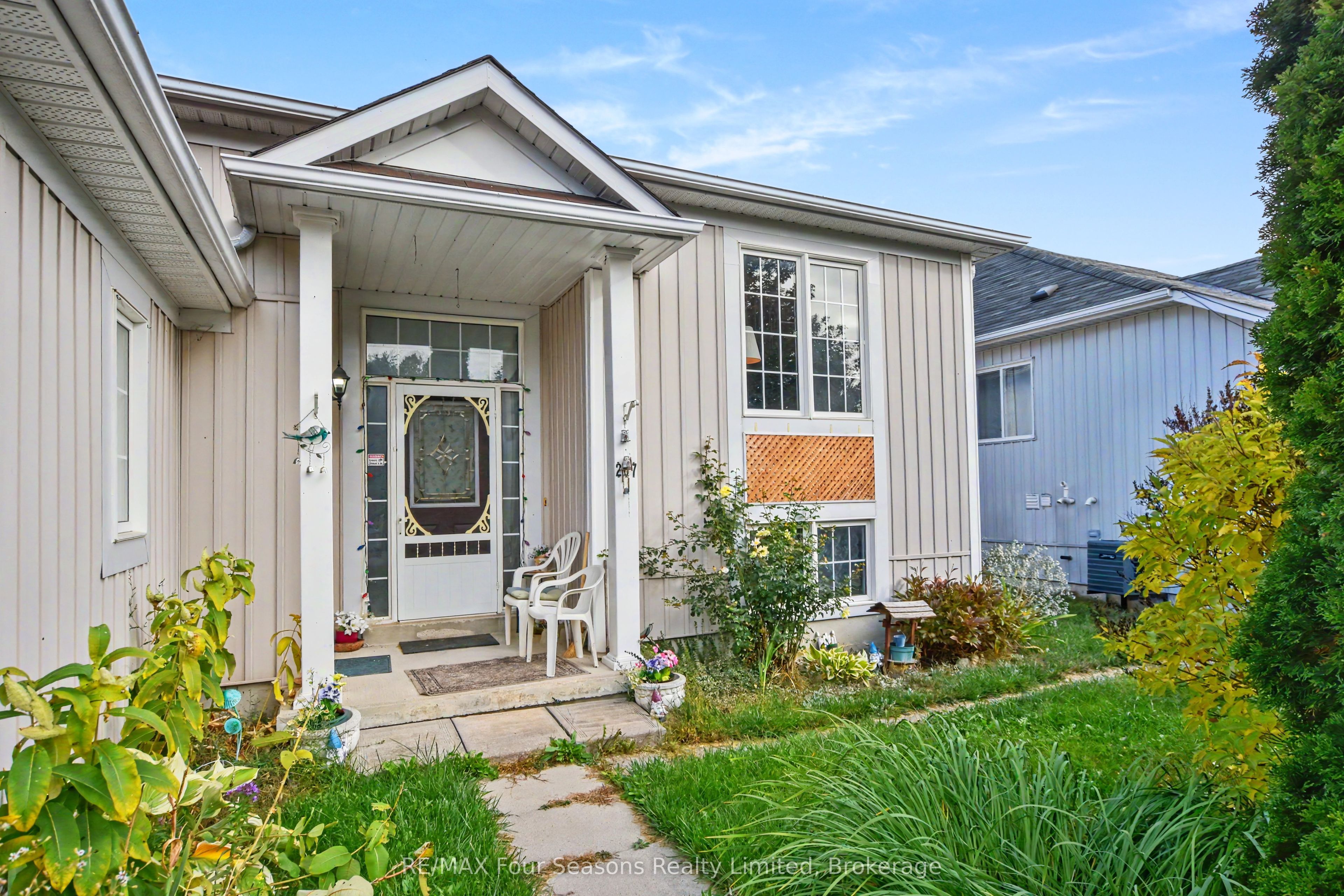 267 Spruce Street Property Photo 4