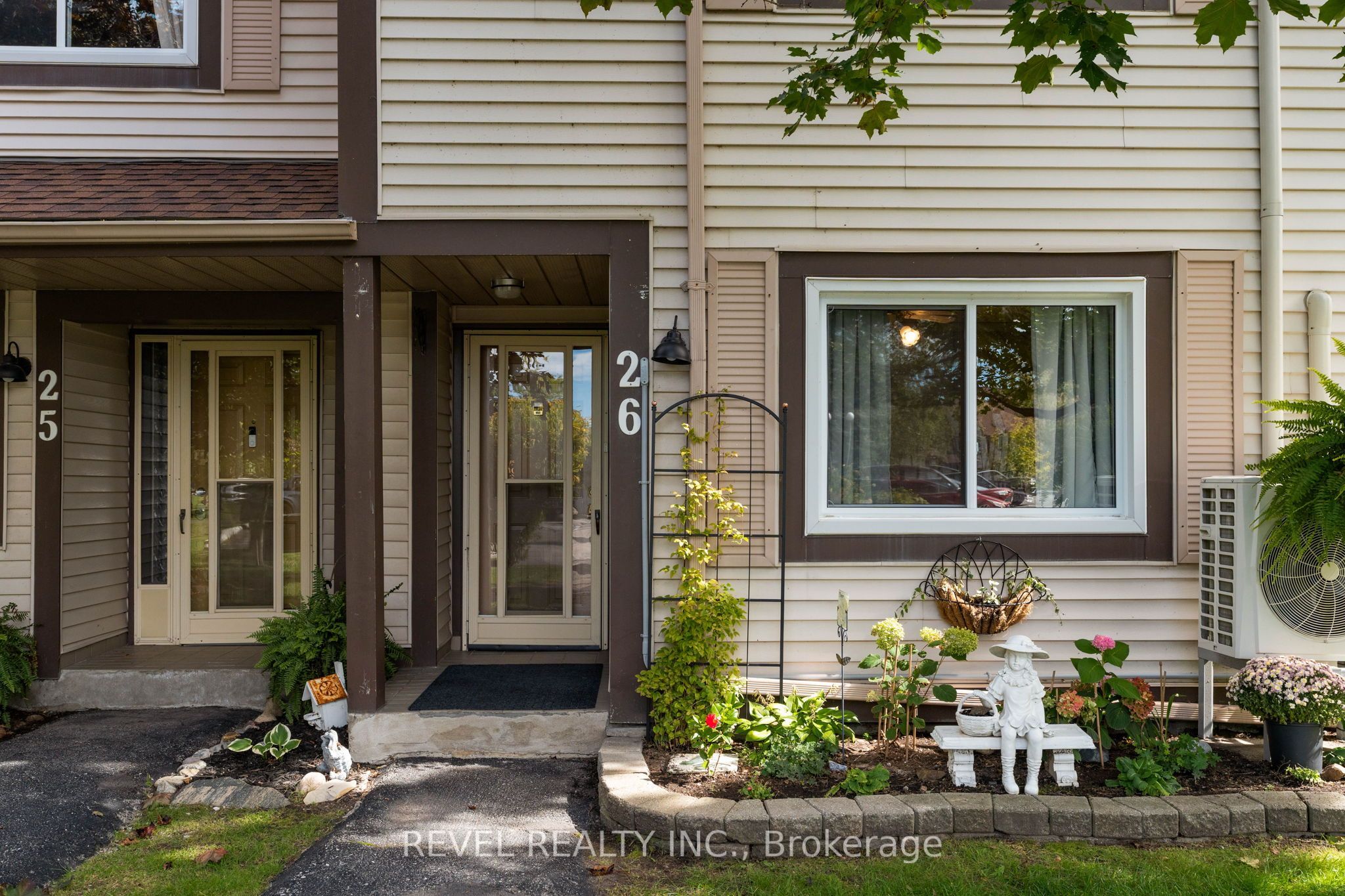 11 Laguna Parkway 26 Property Photo 5