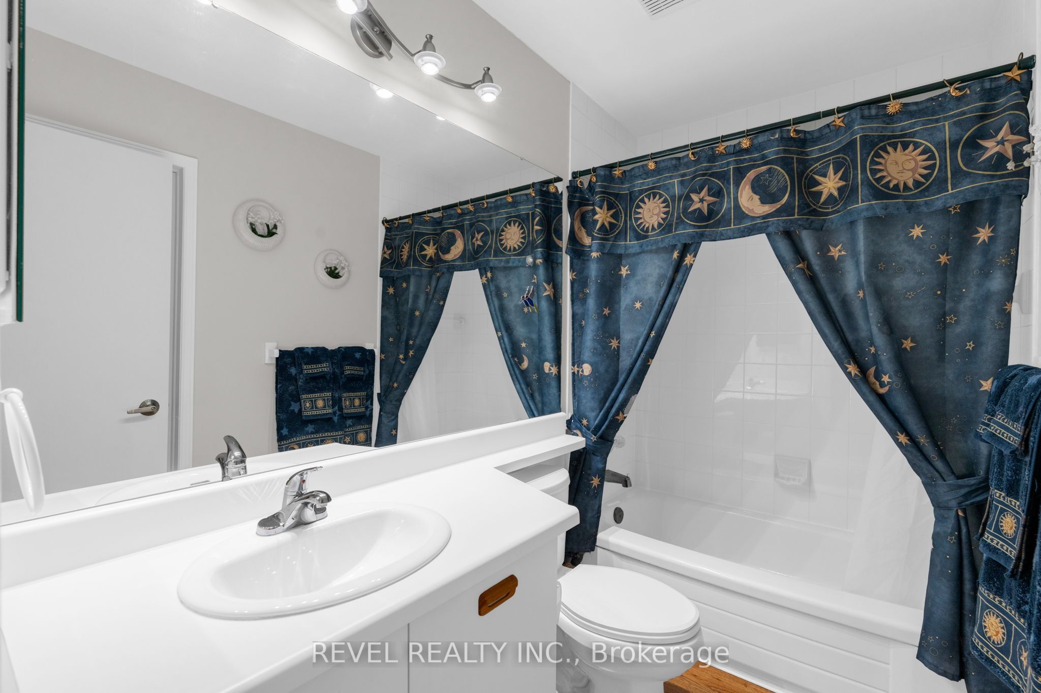 11 Laguna Parkway 26 Property Photo 9
