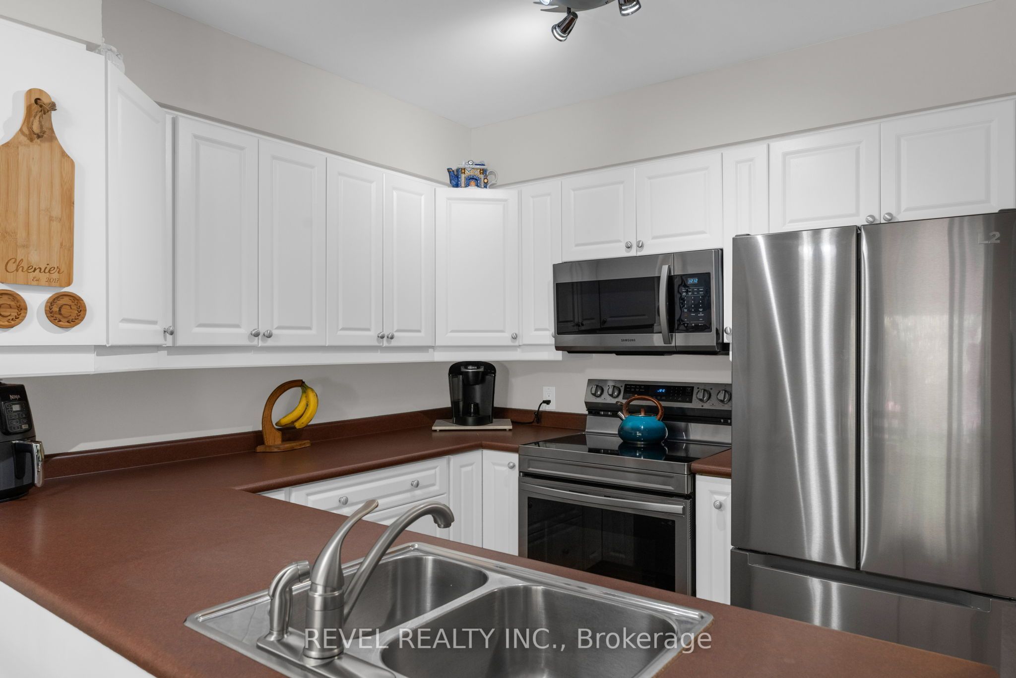 11 Laguna Parkway 26 Property Photo 12