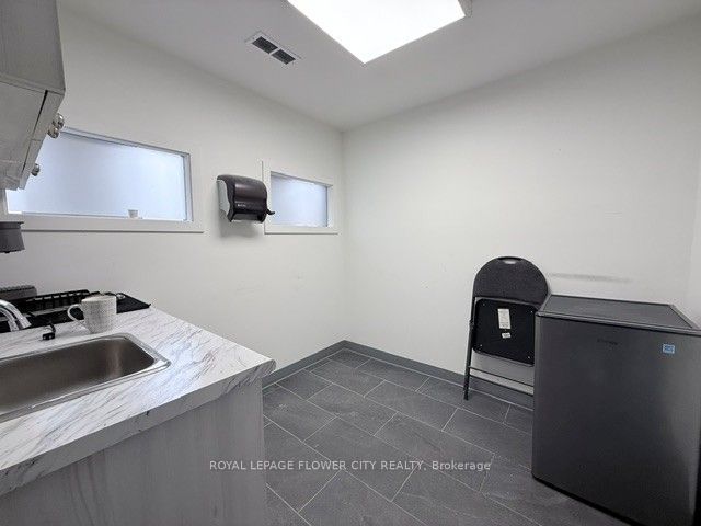 43 Collier Street Upper Property Photo 4