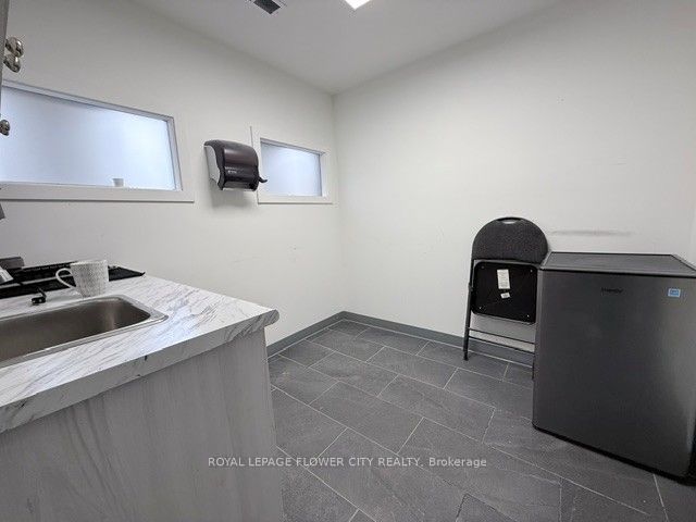 43 Collier Street Upper Property Photo 5