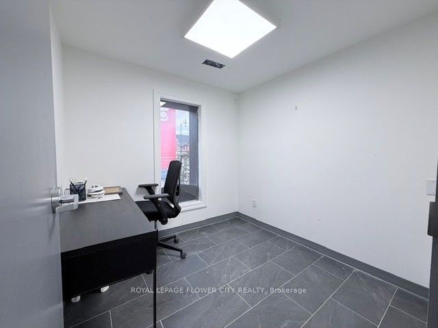 43 Collier Street Upper Property Photo 9
