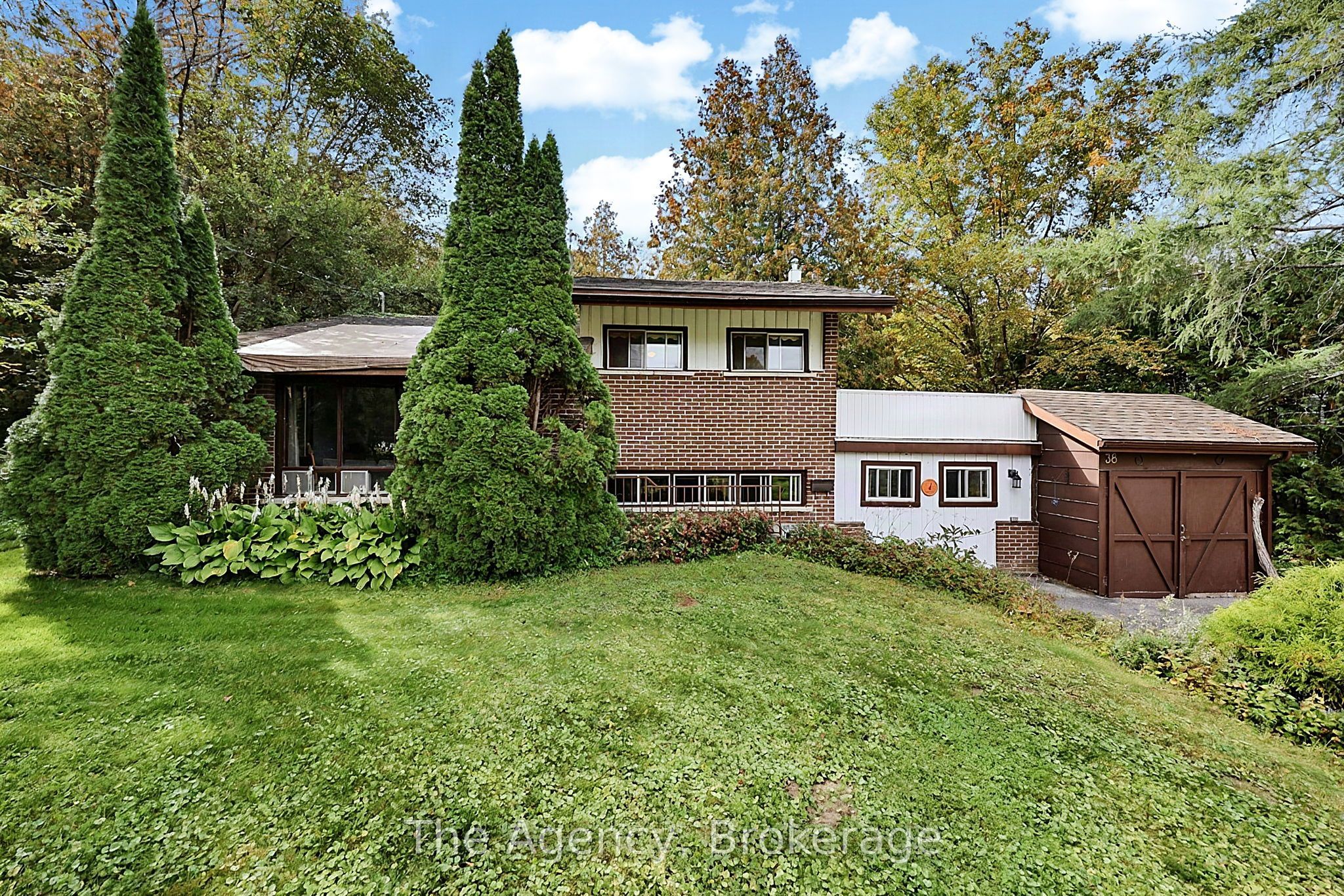 38 Pine Street Property Photo 2