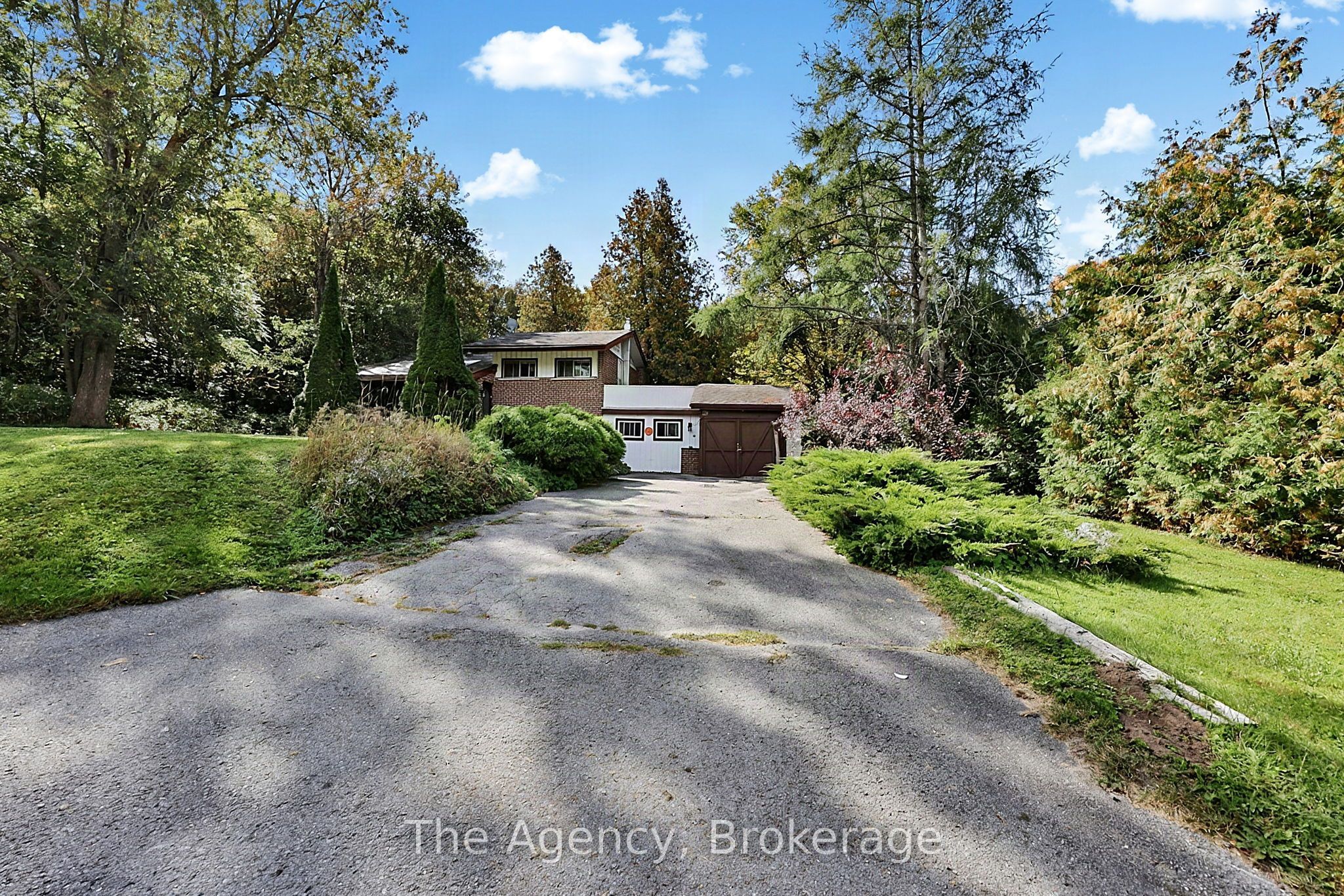 38 Pine Street Property Photo 3