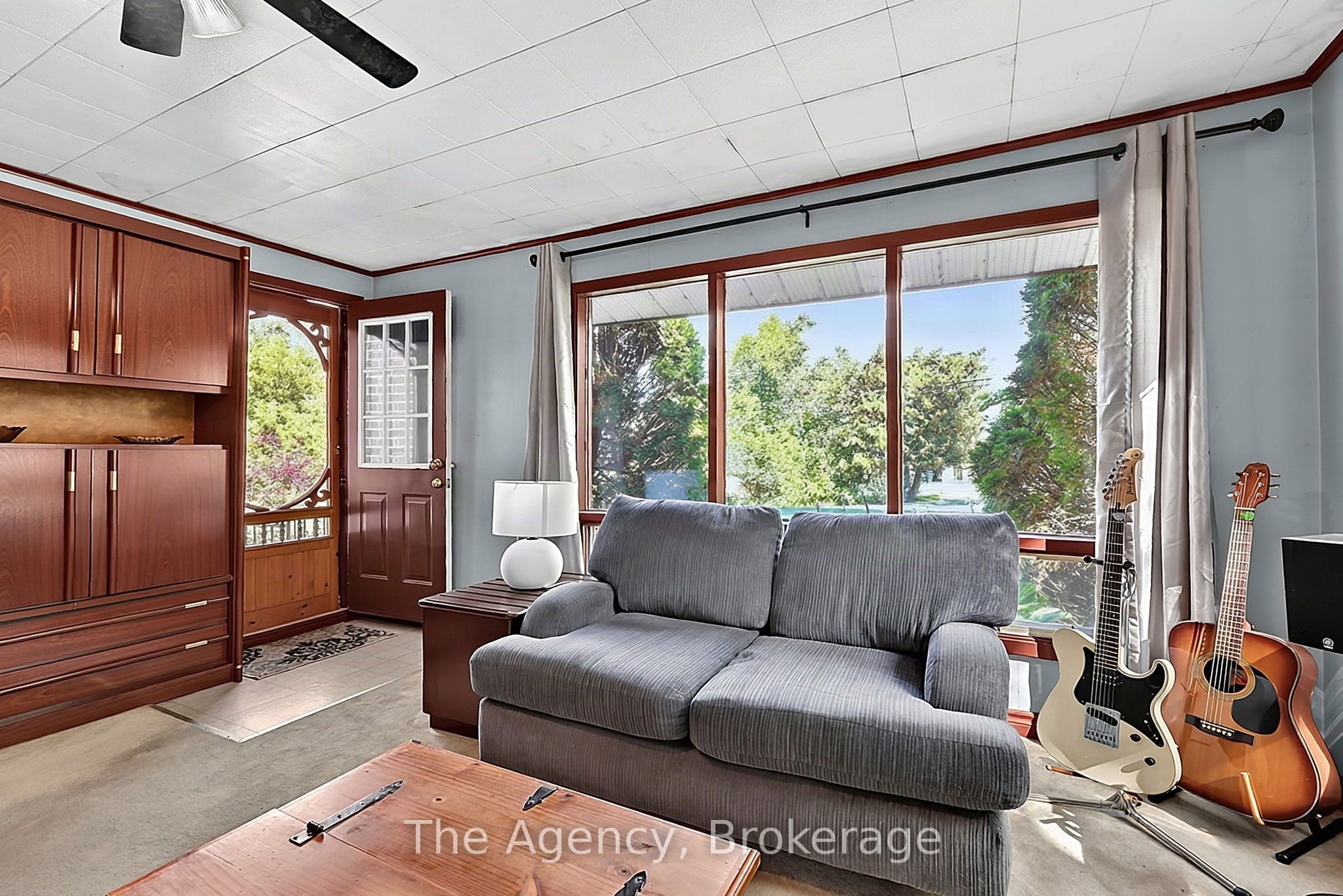 38 Pine Street Property Photo 6