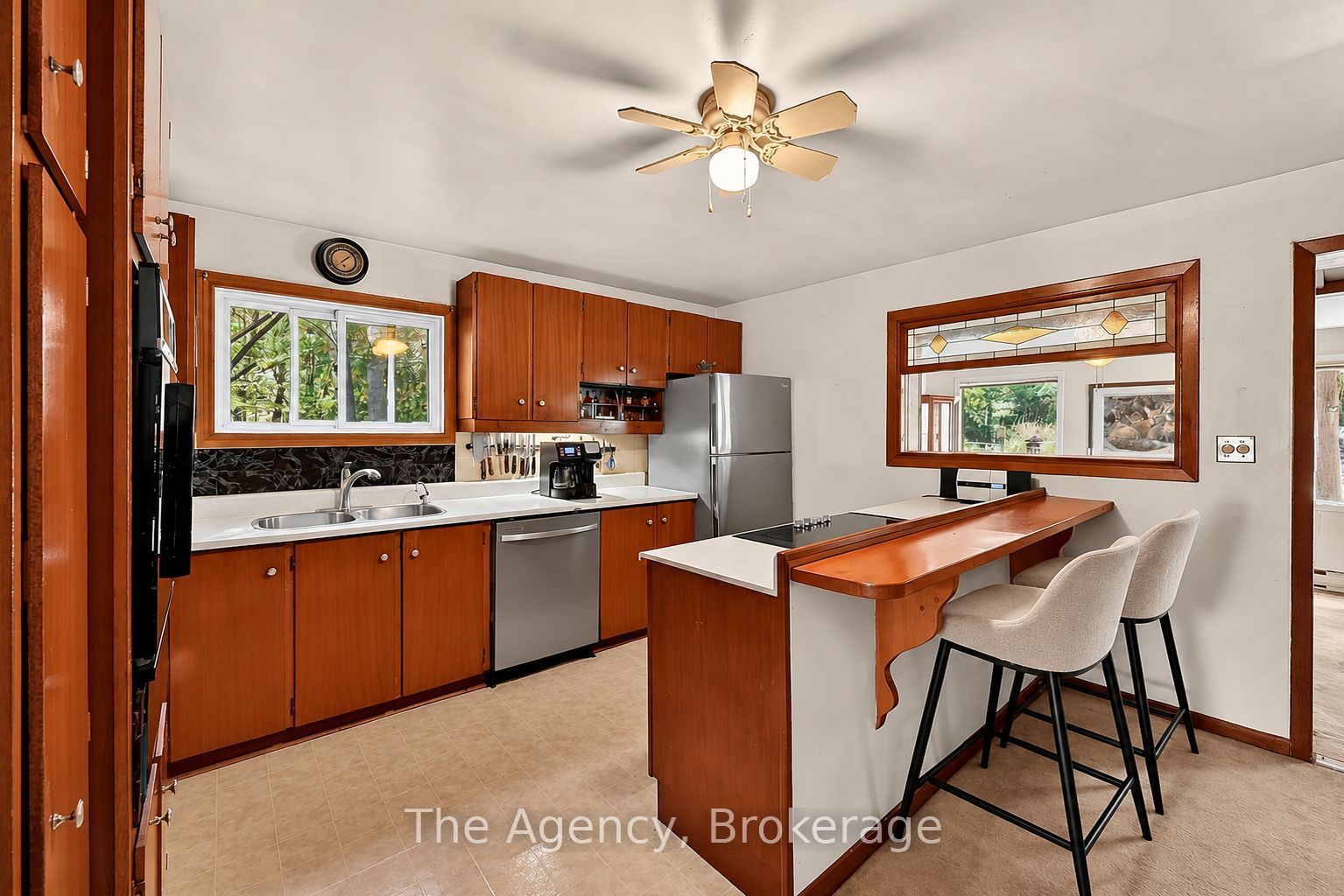 38 Pine Street Property Photo 7