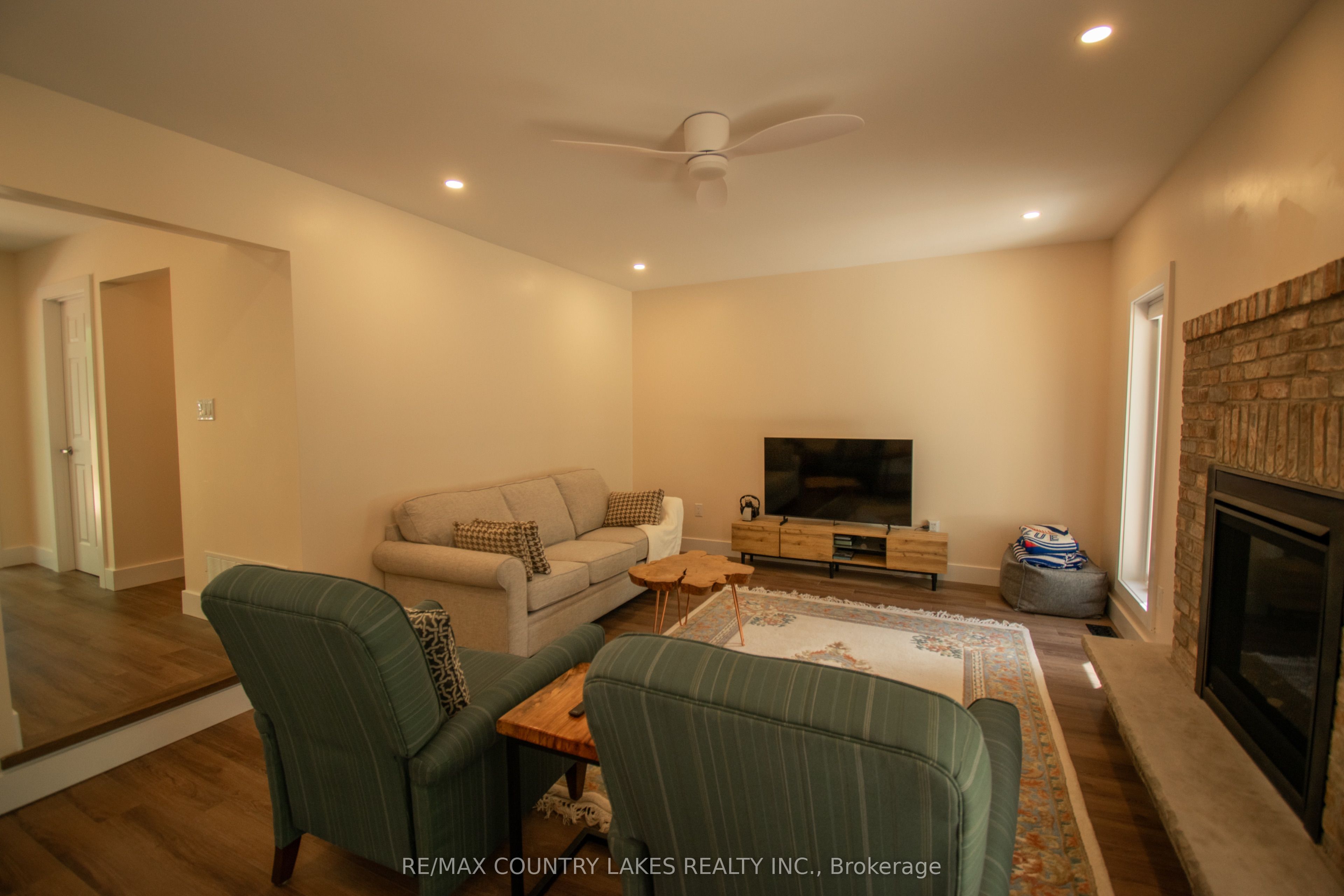 657 13th Line S Property Photo 10