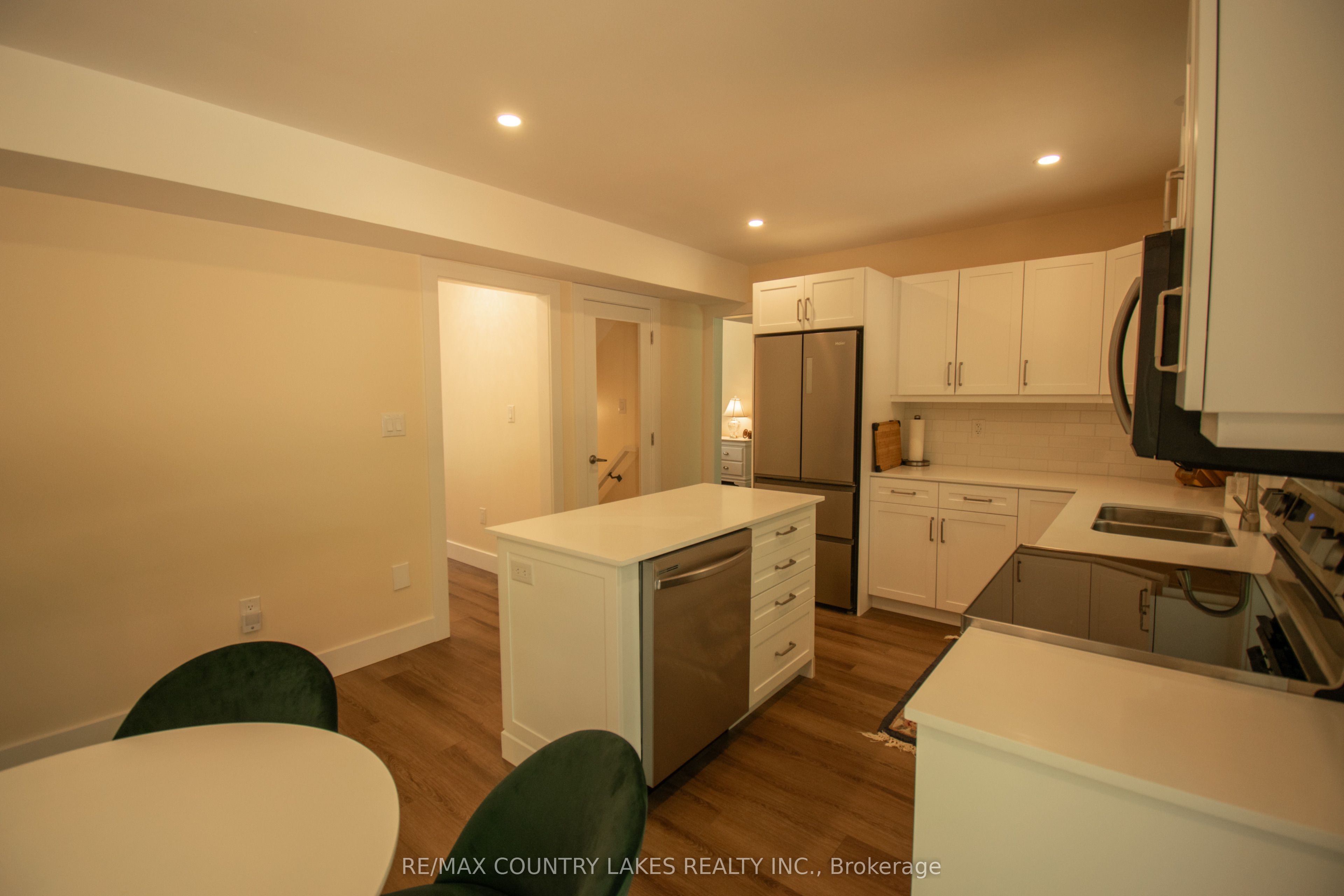 657 13th Line S Property Photo 15