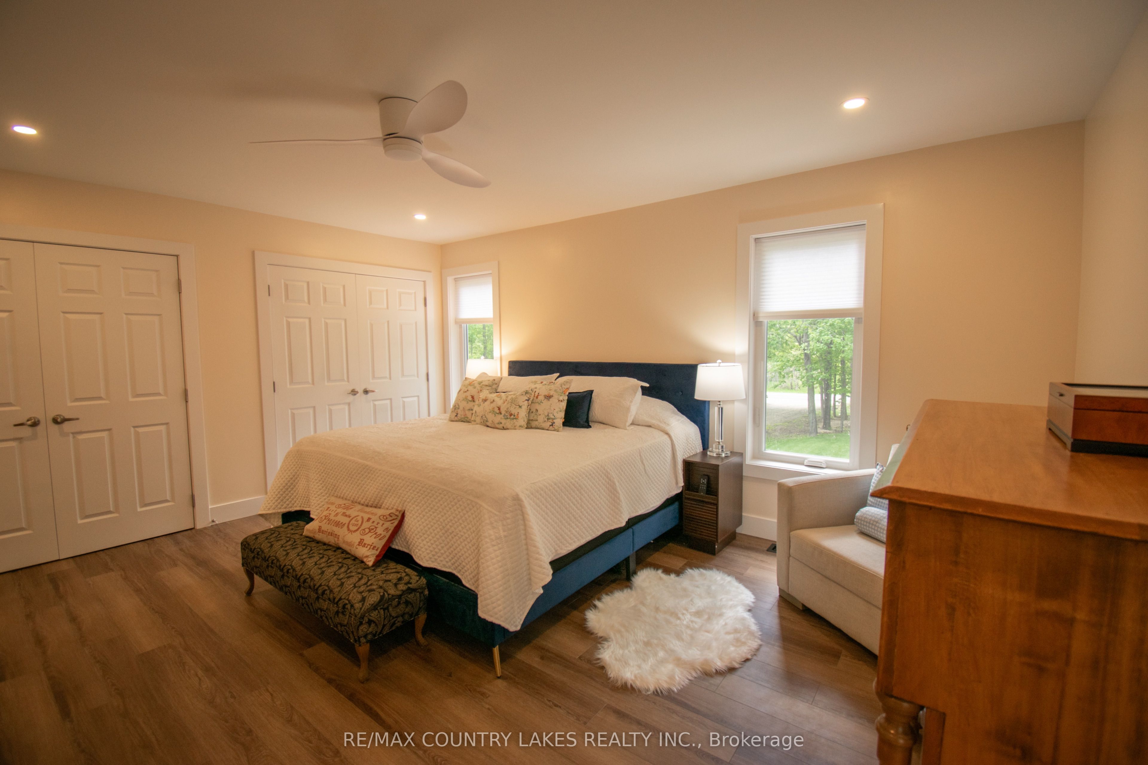 657 13th Line S Property Photo 19