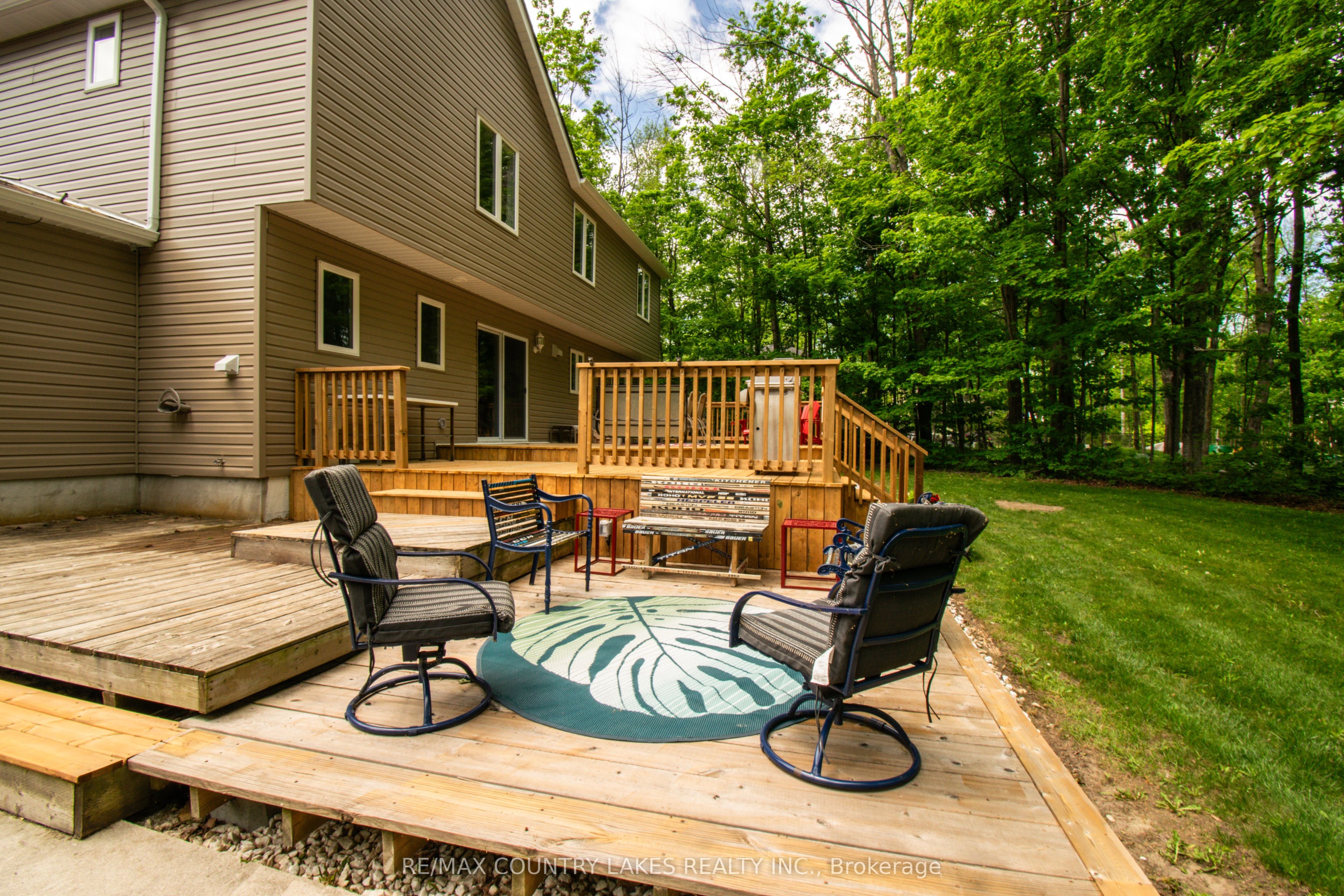 657 13th Line S Property Photo 41