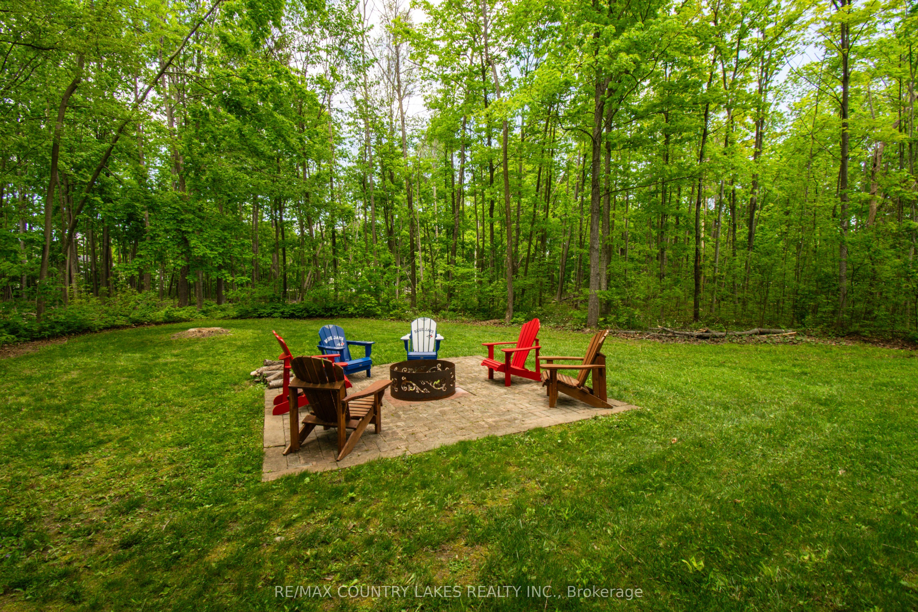 657 13th Line S Property Photo 43