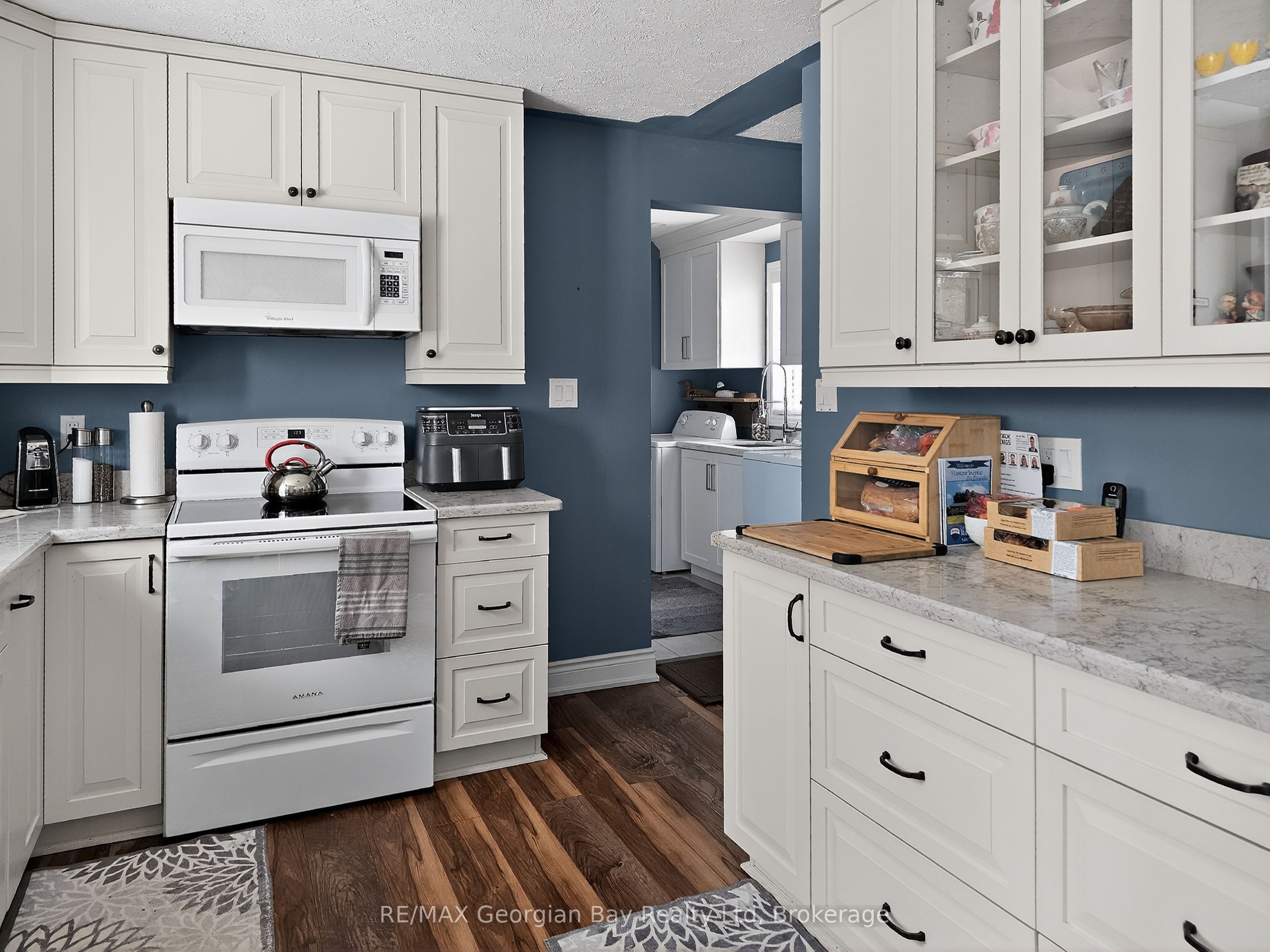 5 Easton Avenue Property Photo 8