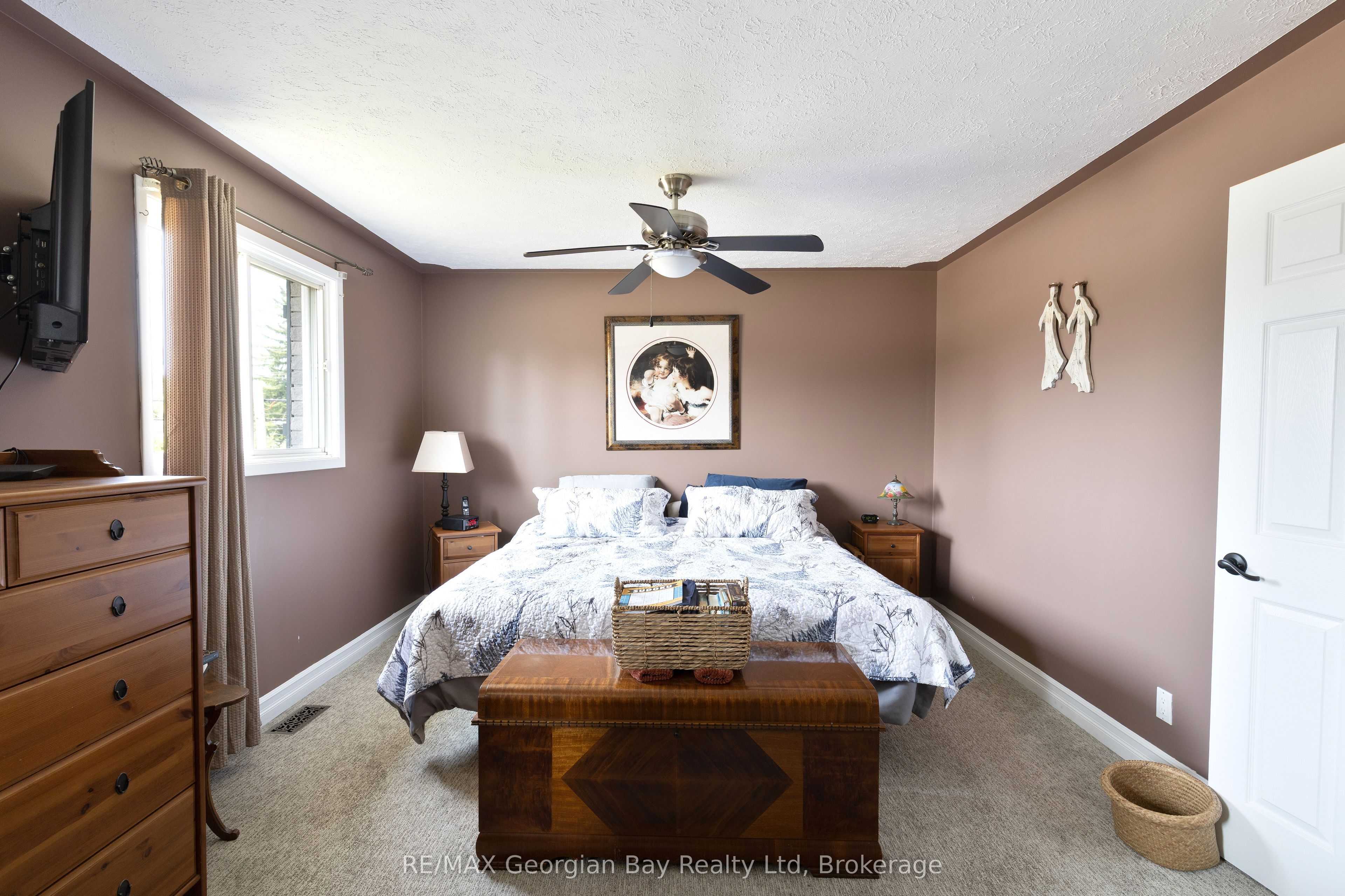 5 Easton Avenue Property Photo 12