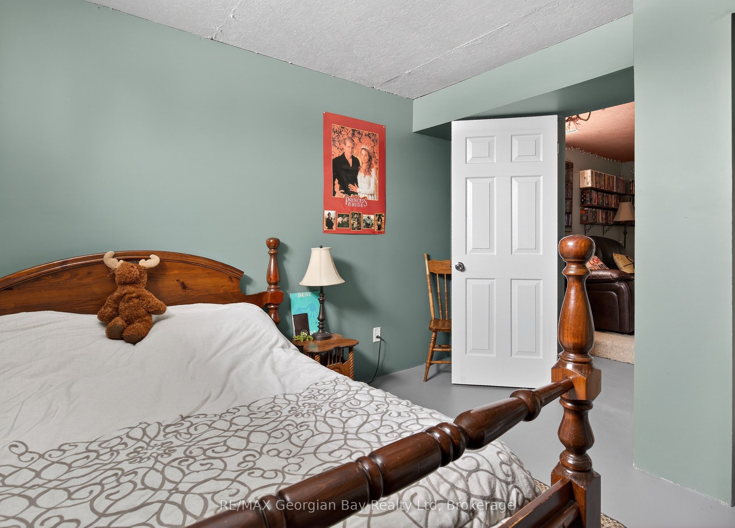 5 Easton Avenue Property Photo 22