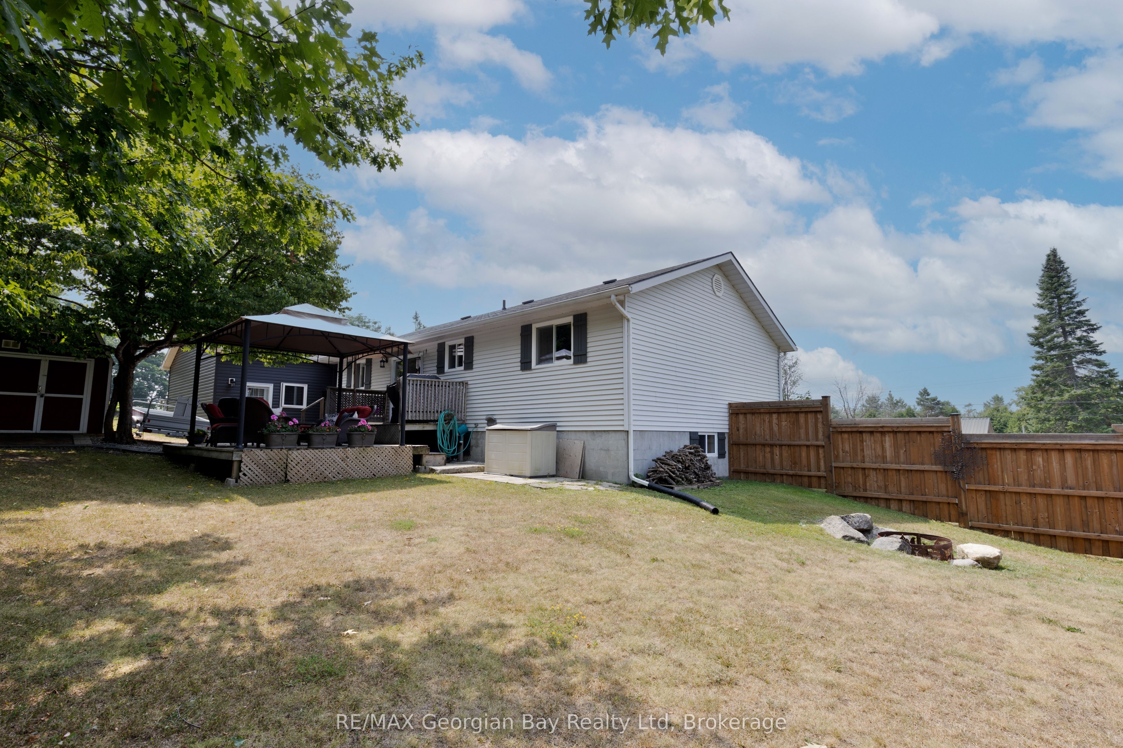 5 Easton Avenue Property Photo 25
