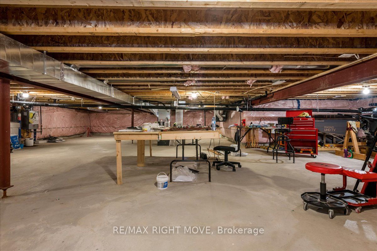 1 Sinclair Crescent Property Photo 23