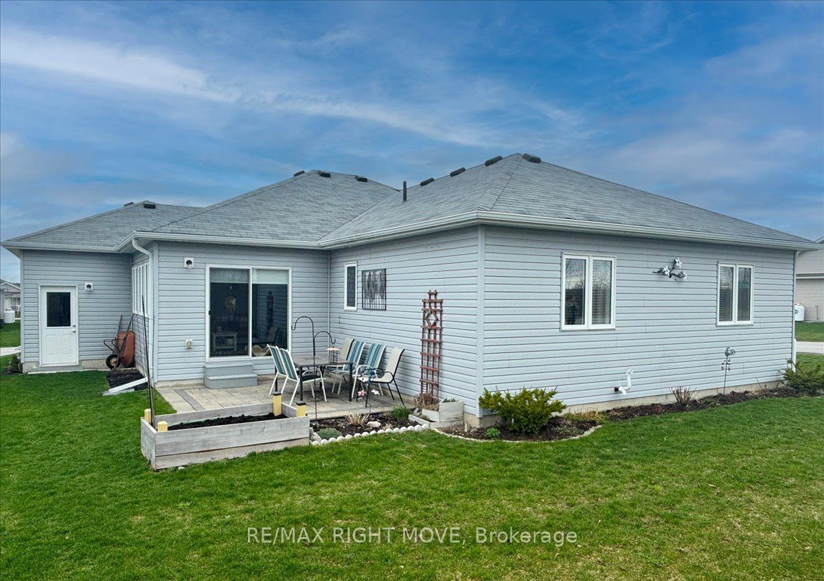 1 Sinclair Crescent Property Photo 25