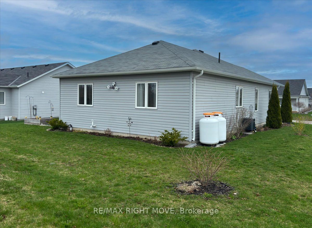 1 Sinclair Crescent Property Photo 26