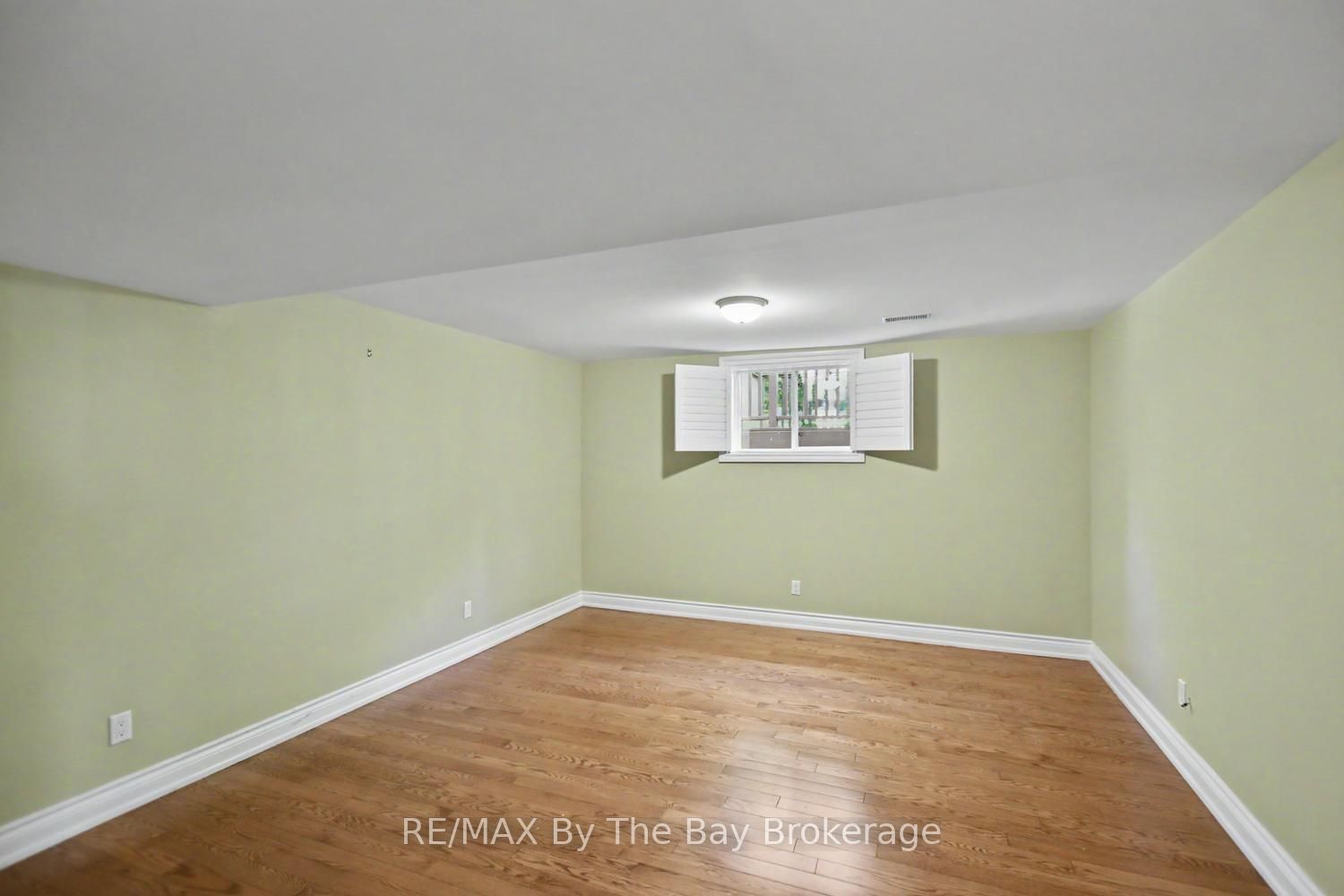 33 Telfer Road Property Photo 37