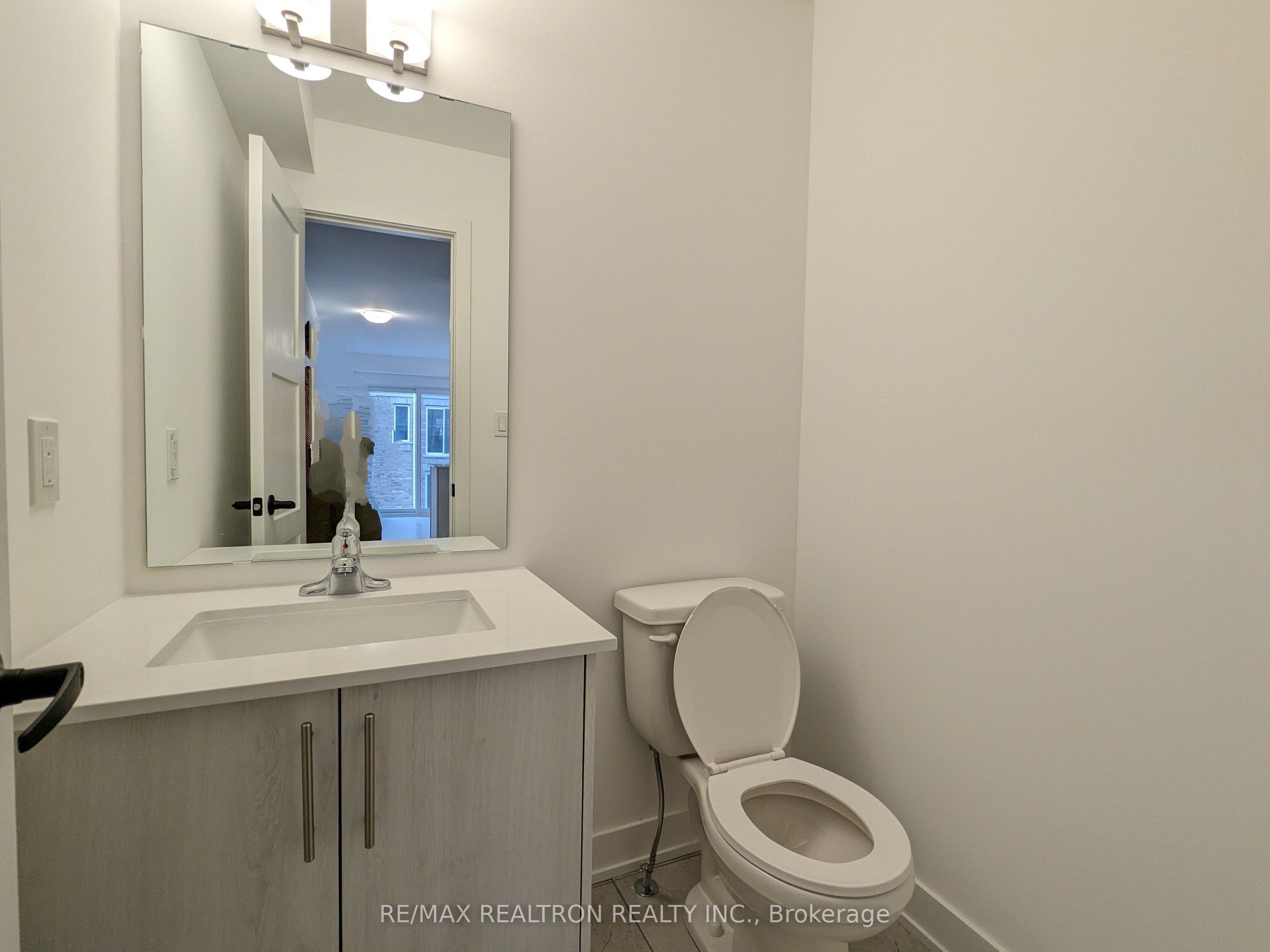 20 Pumpkin Corner Crescent Property Photo 16