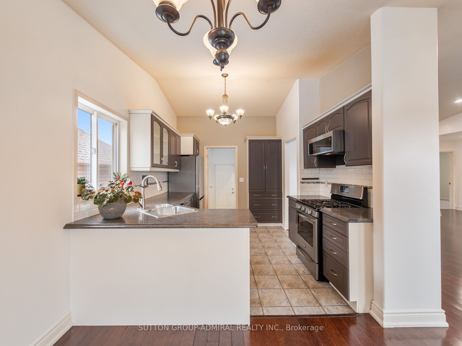 28 Harwood Drive Property Photo 12