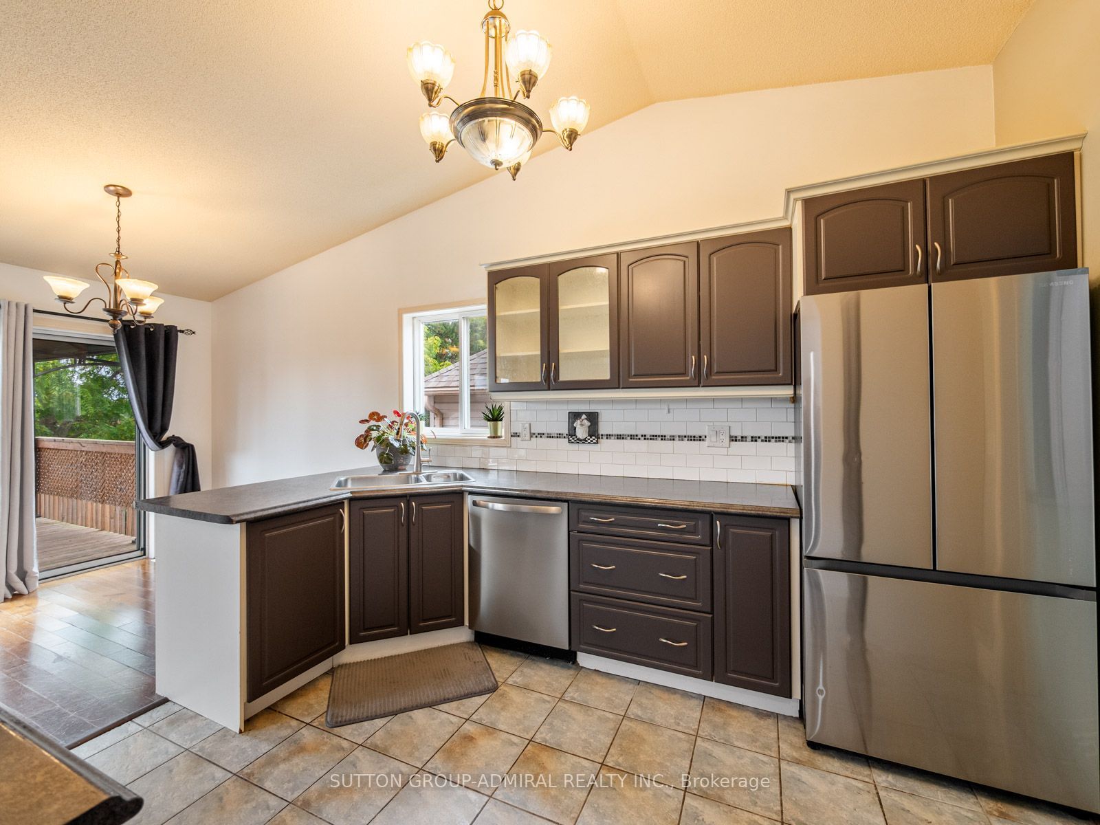 28 Harwood Drive Property Photo 13