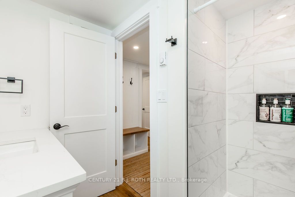 12 Domar Road Property Photo 19