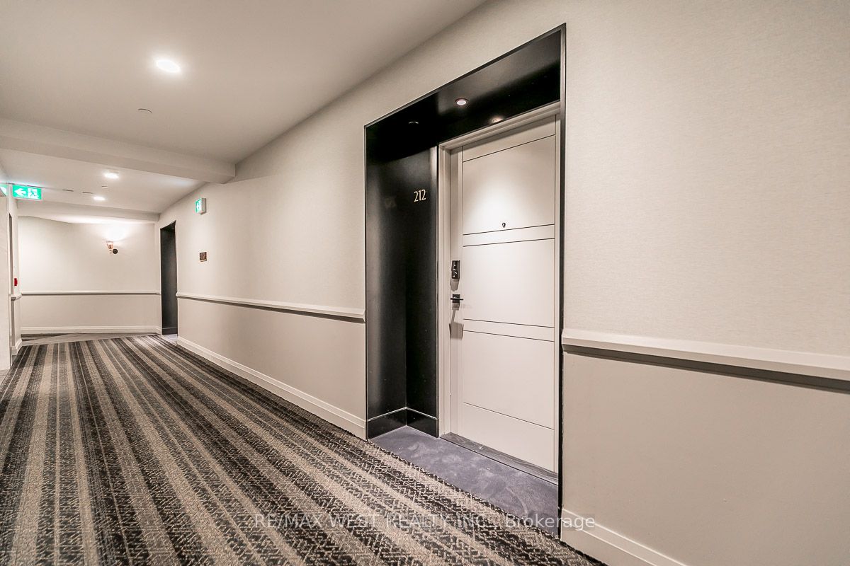 1 Hume Street 212 Property Photo 3