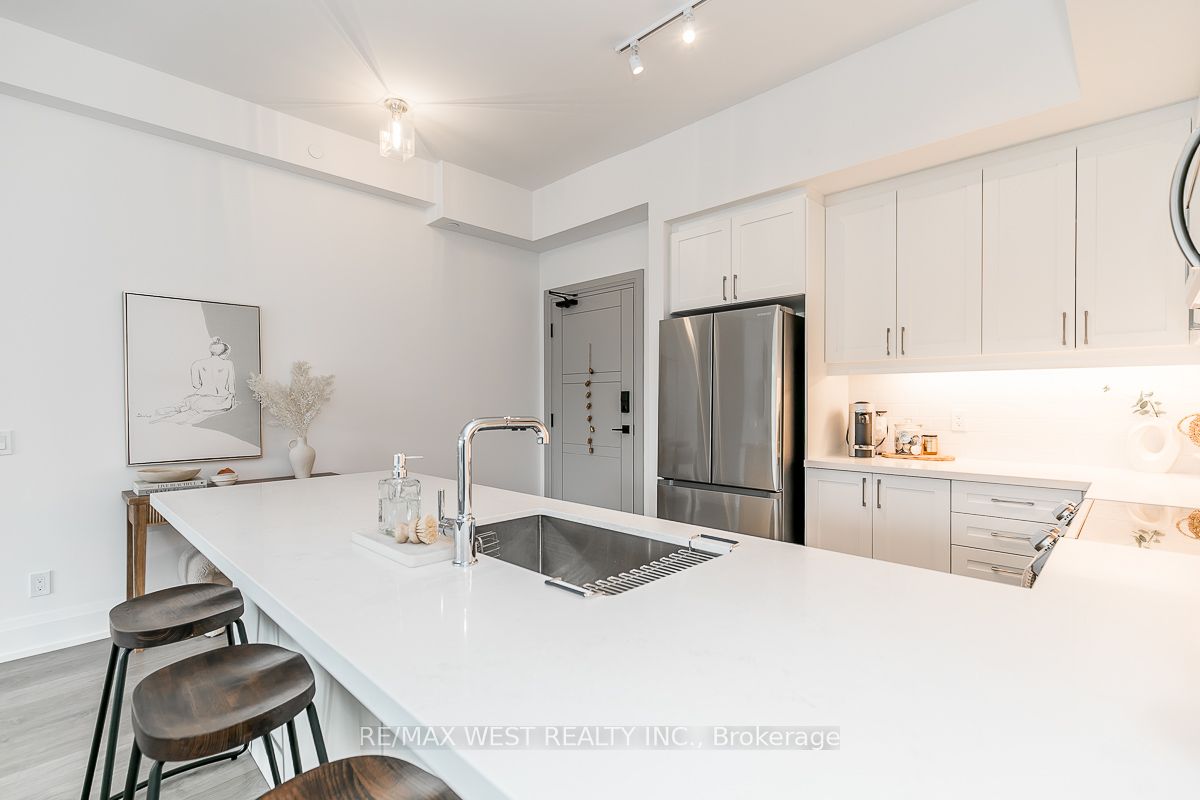 1 Hume Street 212 Property Photo 10