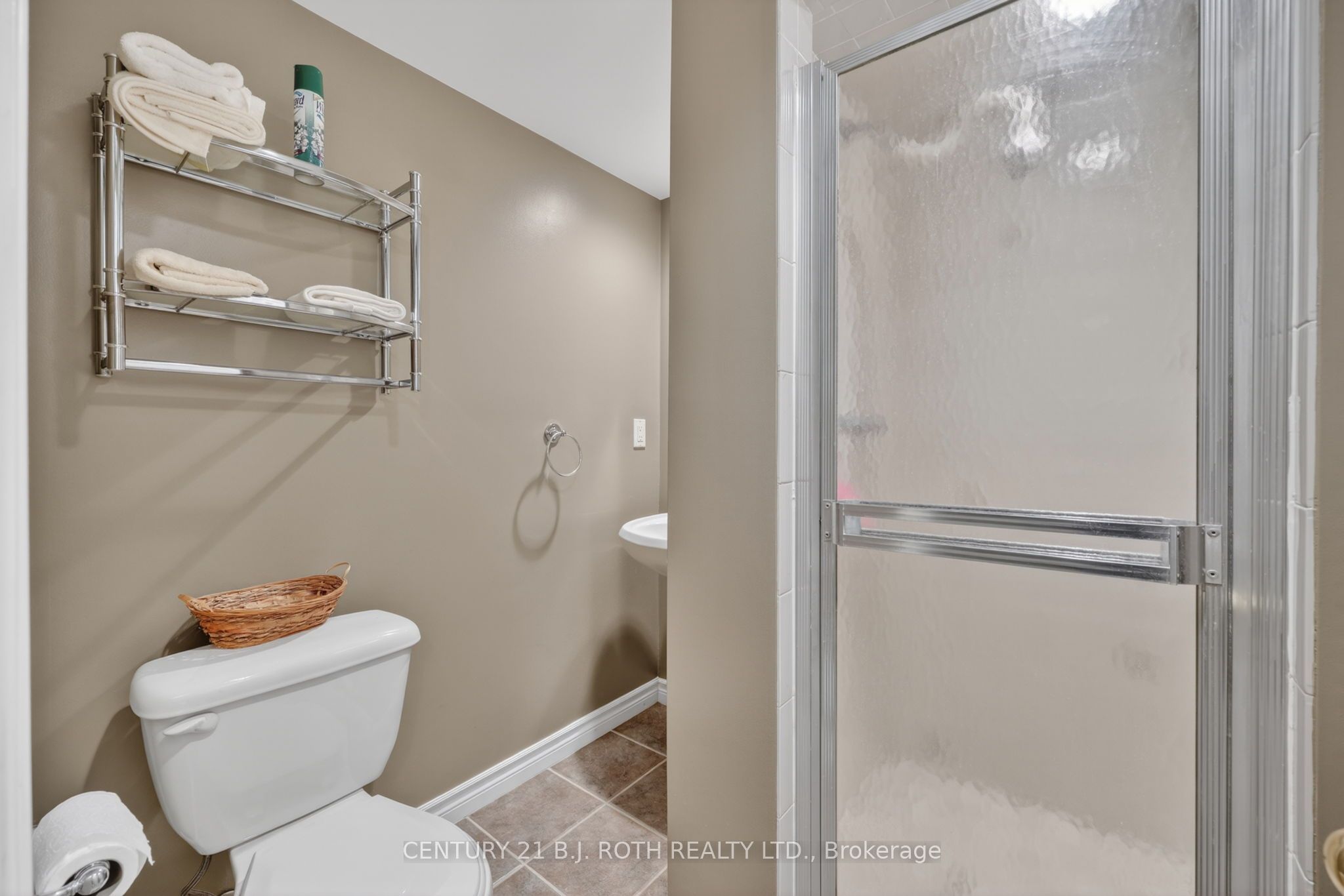 6 Ford Street Property Photo 27