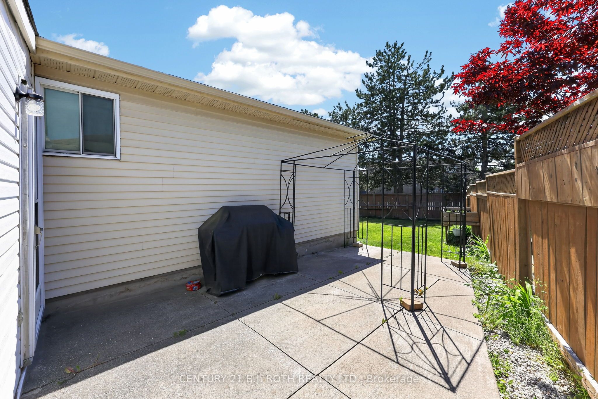 6 Ford Street Property Photo 32