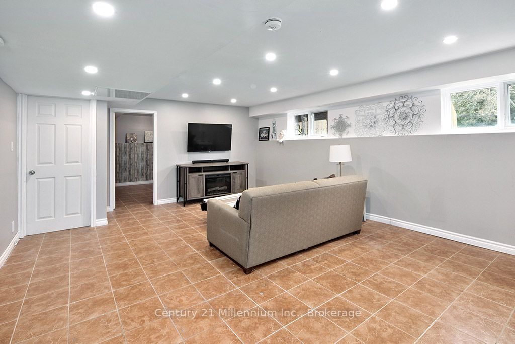 46 Donald Avenue Property Photo 34