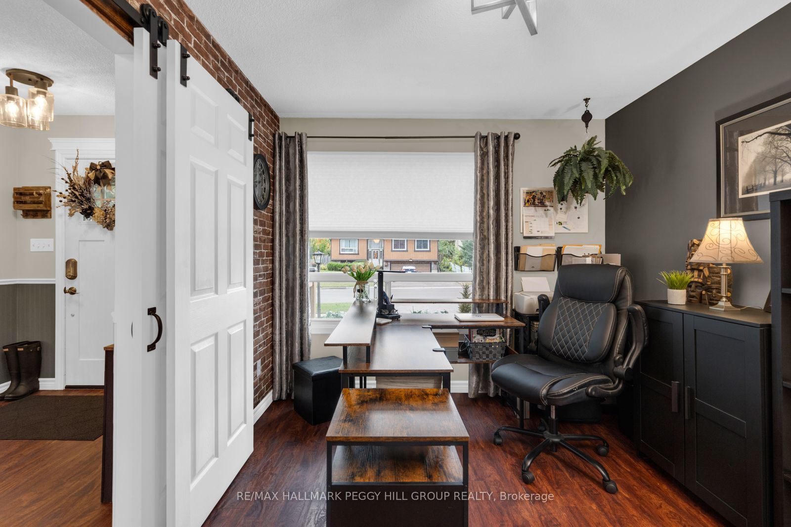 48 Oren Boulevard Property Photo 8